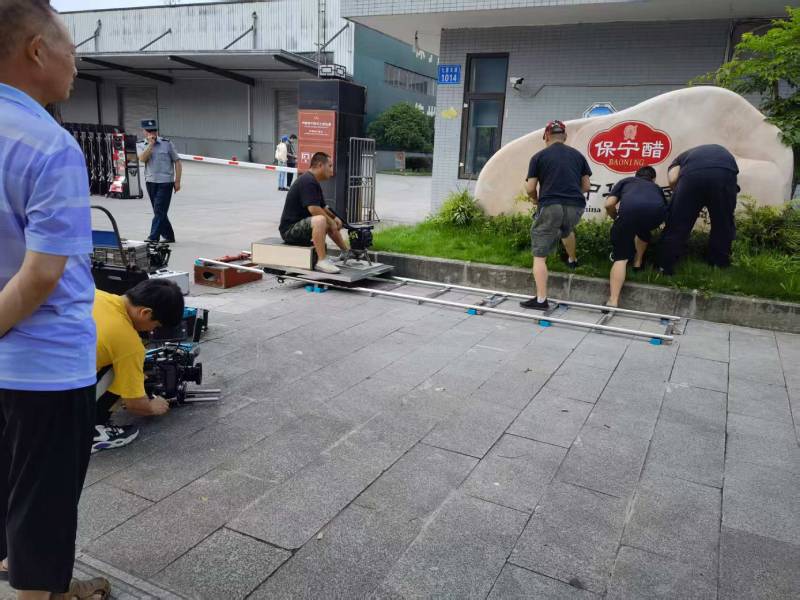 张家界广告片拍摄公司核心优势：全流程服务，让品牌广告片省心更出彩